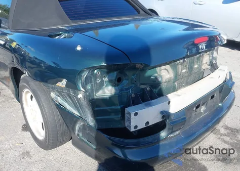 1999 Mazda Mx-5 Miata Leather Pkg/Popular Equipment Pkg/Sports Pkg/Touring Pkg z USA, uszkodzony, nr VIN JM1NB3538X0103052